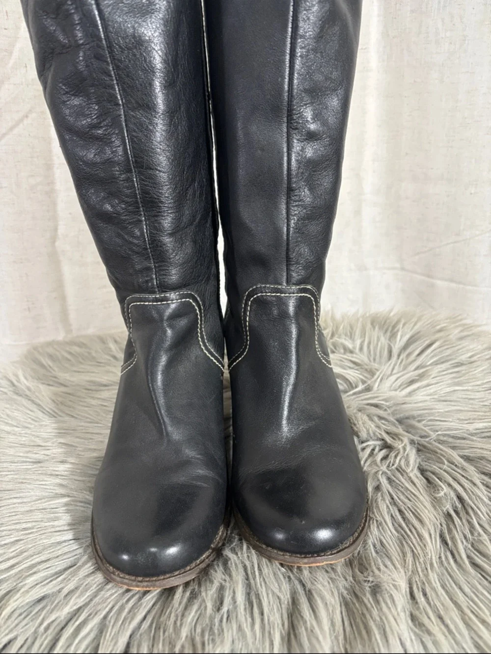 Steve Madden Black Leather Knee-High Heeled Riding Boots - Classic Women’s Style